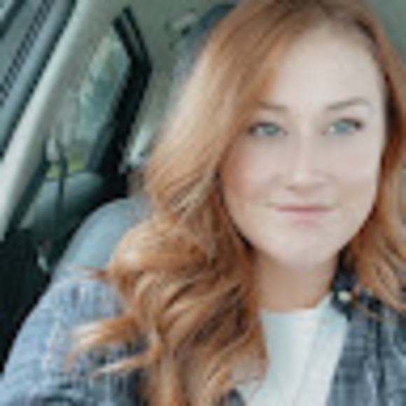 Meet your Posher, Erica - Picture 1 of 1